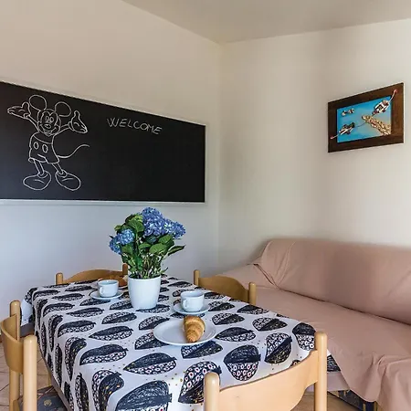 דירה 1 Bedroom In