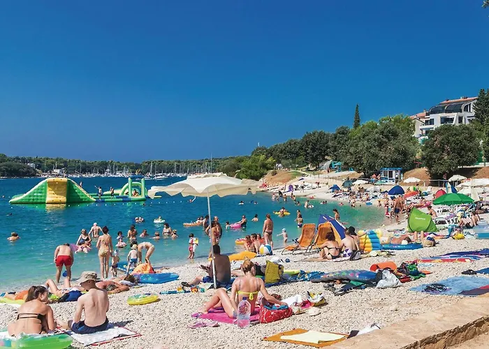 Apartment 1 Bedroom In Pula